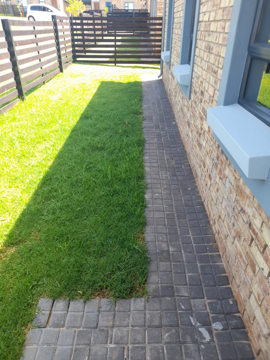 3 Bedroom Property for Sale in Groblerpark Gauteng