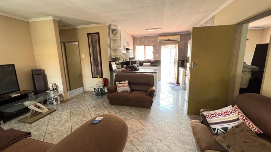 2 Bedroom Property for Sale in Willow Park Manor Gauteng