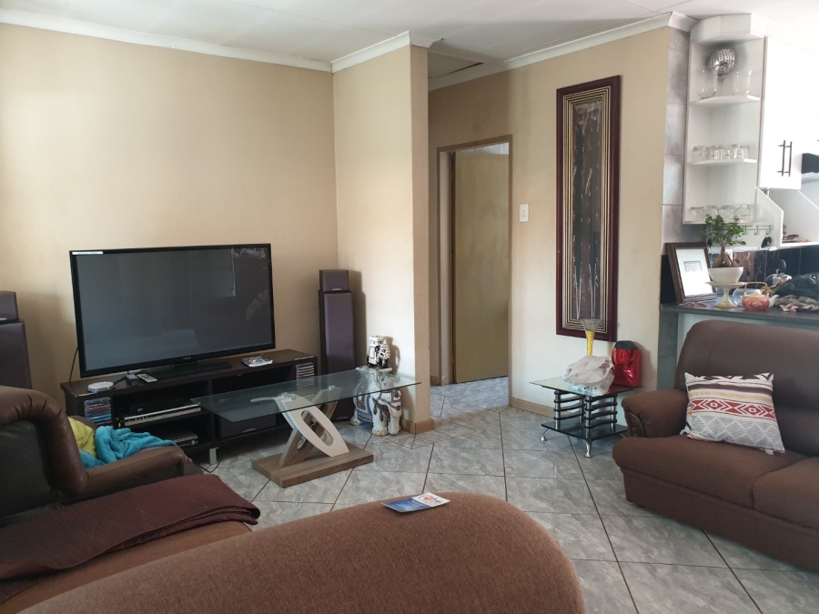2 Bedroom Property for Sale in Willow Park Manor Gauteng