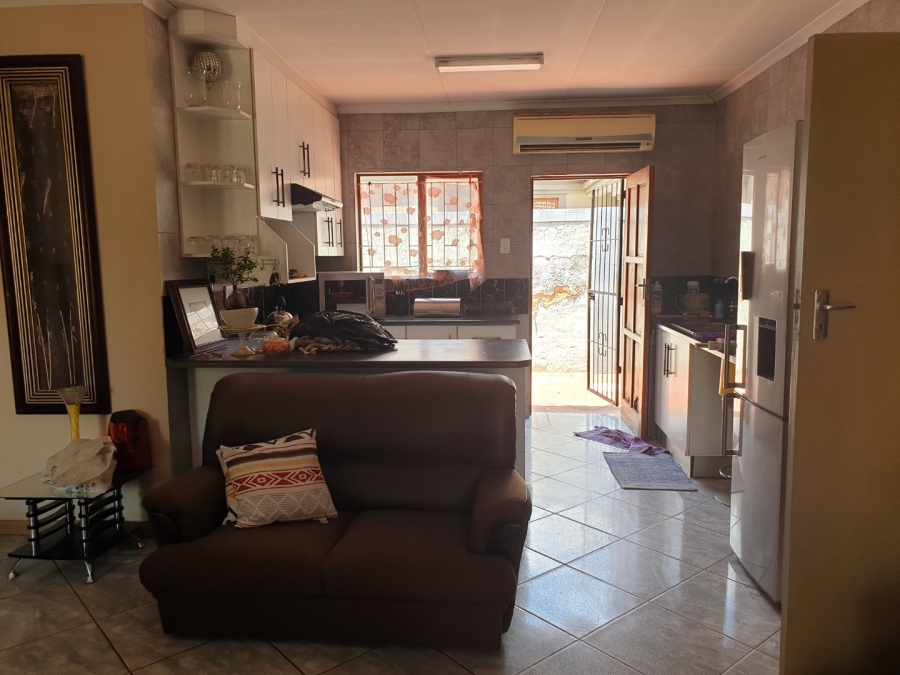 2 Bedroom Property for Sale in Willow Park Manor Gauteng
