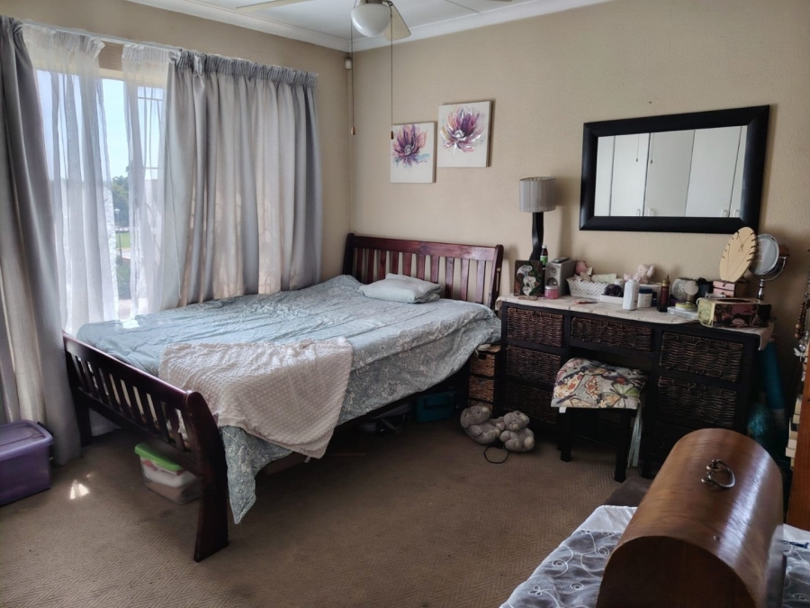 3 Bedroom Property for Sale in Heuwelsig Estate Gauteng