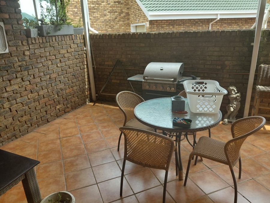 3 Bedroom Property for Sale in Wonderboom Gauteng
