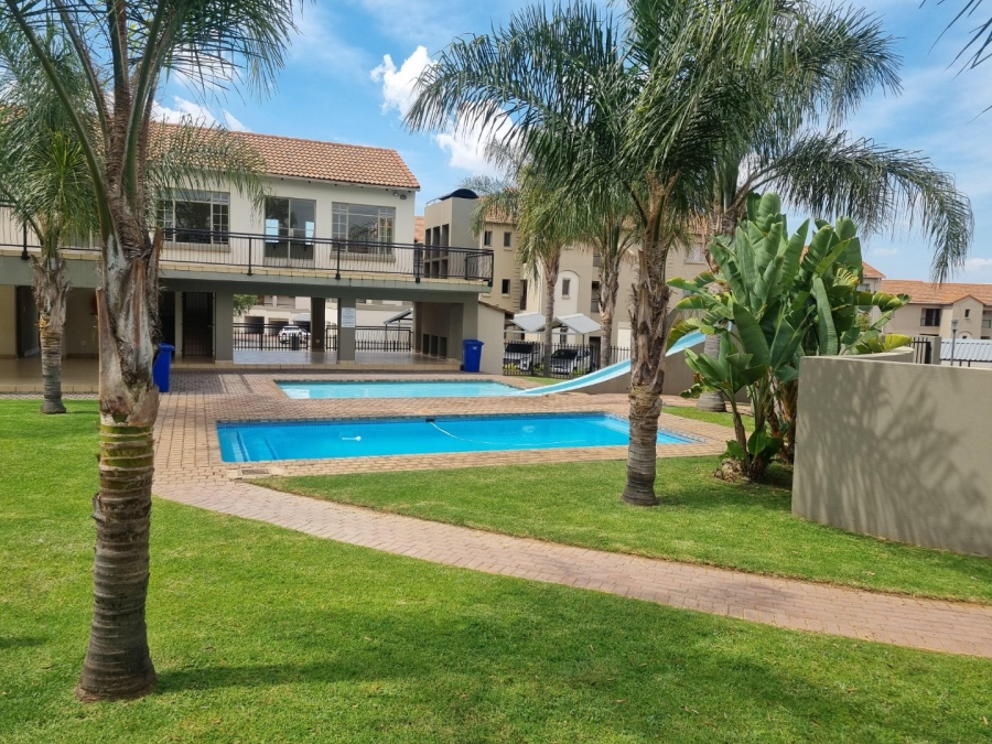 2 Bedroom Property for Sale in Paramount Estate Gauteng
