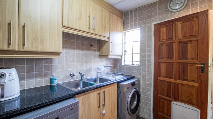 3 Bedroom Property for Sale in Eden Glen Gauteng