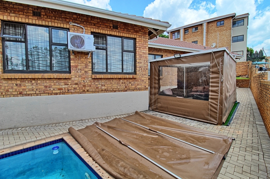 2 Bedroom Property for Sale in Germiston South Gauteng