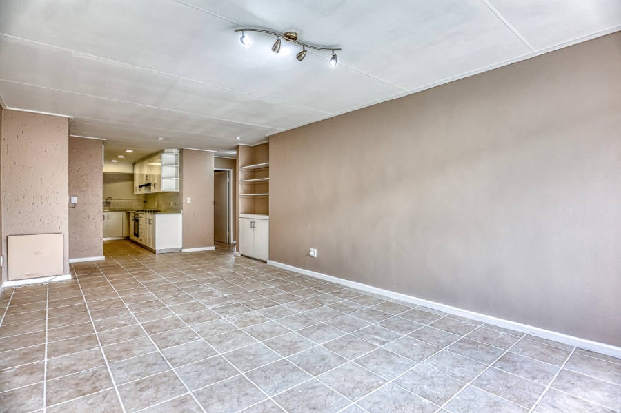 To Let 2 Bedroom Property for Rent in Norwood Gauteng