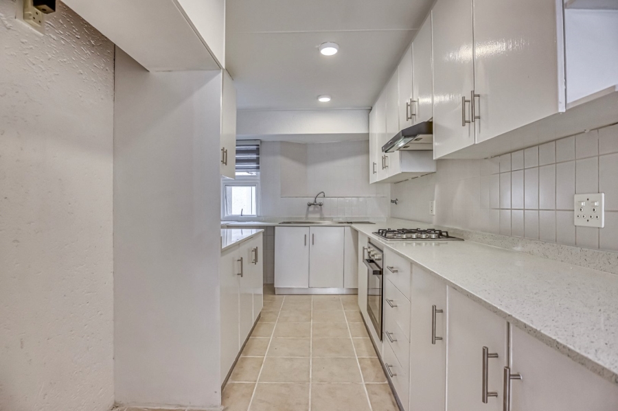 To Let 2 Bedroom Property for Rent in Norwood Gauteng