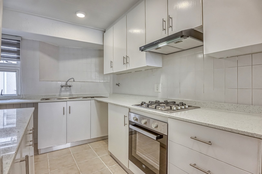 To Let 2 Bedroom Property for Rent in Norwood Gauteng