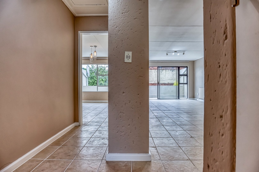 To Let 2 Bedroom Property for Rent in Norwood Gauteng