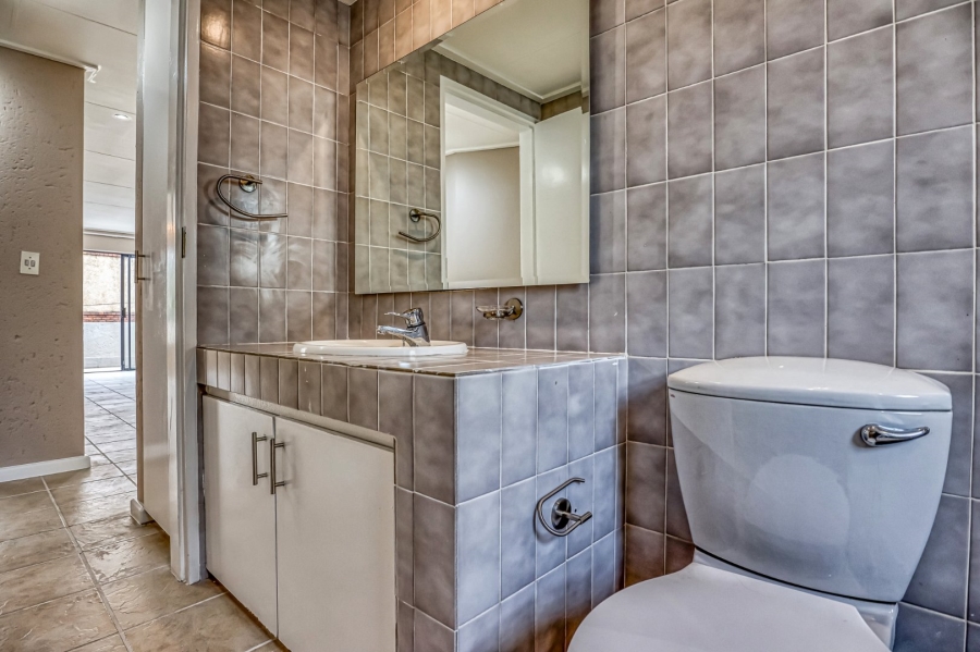 To Let 2 Bedroom Property for Rent in Norwood Gauteng