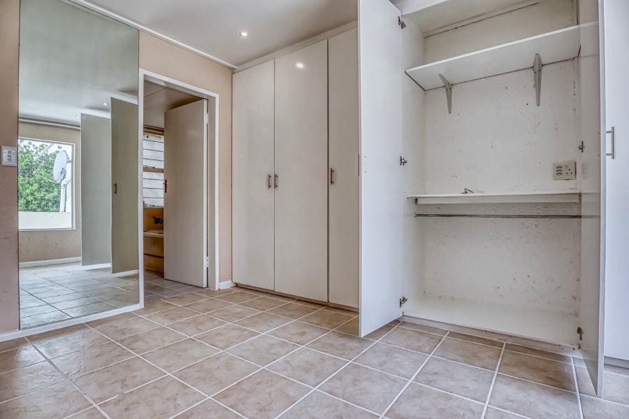 To Let 2 Bedroom Property for Rent in Norwood Gauteng