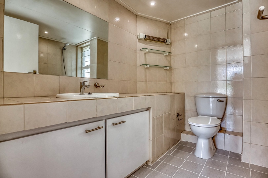 To Let 2 Bedroom Property for Rent in Norwood Gauteng