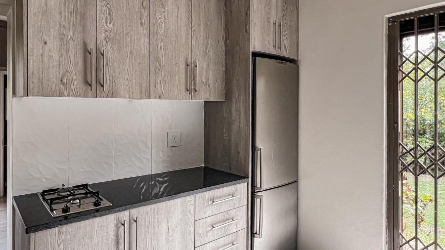 To Let 1 Bedroom Property for Rent in Bedfordview Gauteng