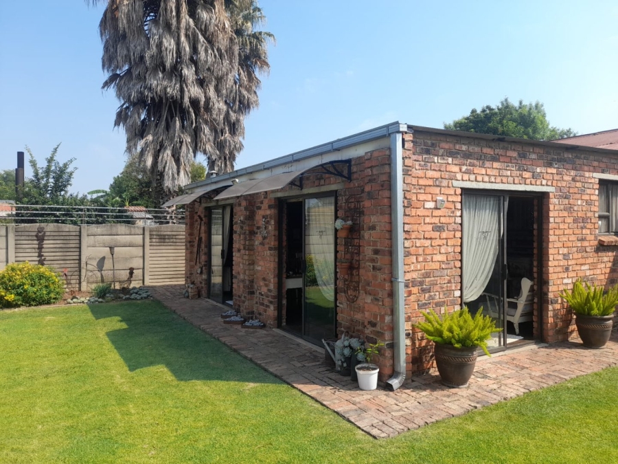 3 Bedroom Property for Sale in Vanderbijlpark SW 1 Gauteng