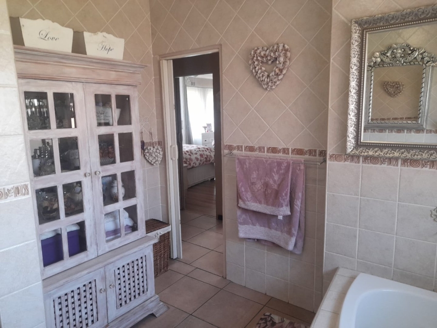 3 Bedroom Property for Sale in Vanderbijlpark SW 1 Gauteng