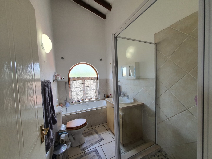 To Let 2 Bedroom Property for Rent in Noordhang Gauteng