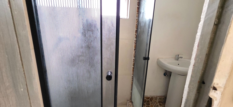 To Let 1 Bedroom Property for Rent in Erasmia Gauteng