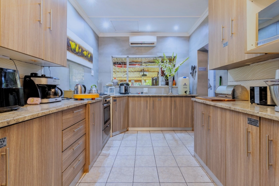 6 Bedroom Property for Sale in Meyerton Central Gauteng