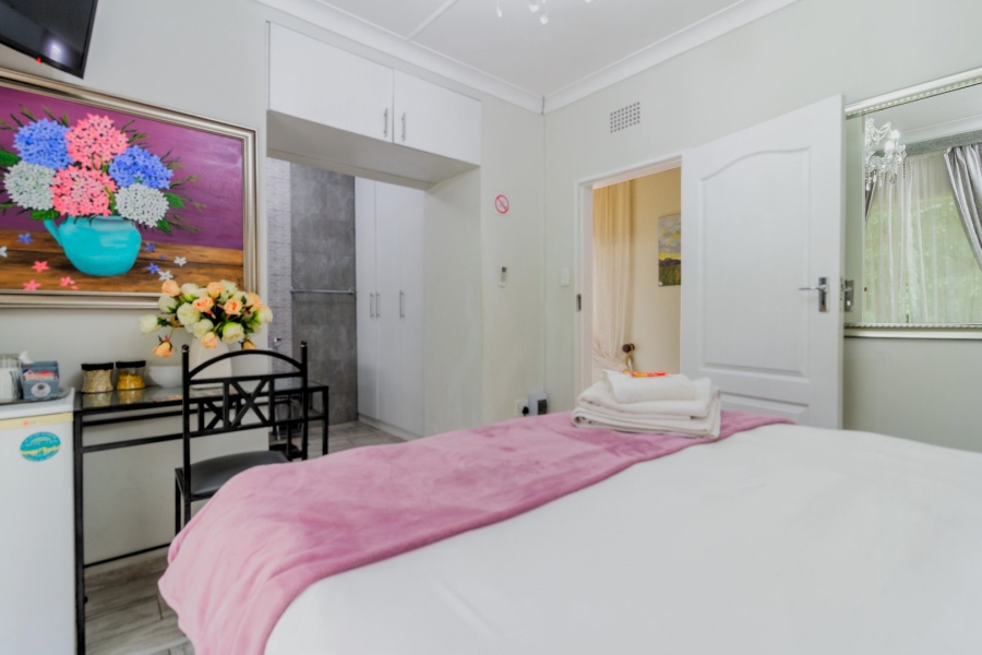 6 Bedroom Property for Sale in Meyerton Central Gauteng