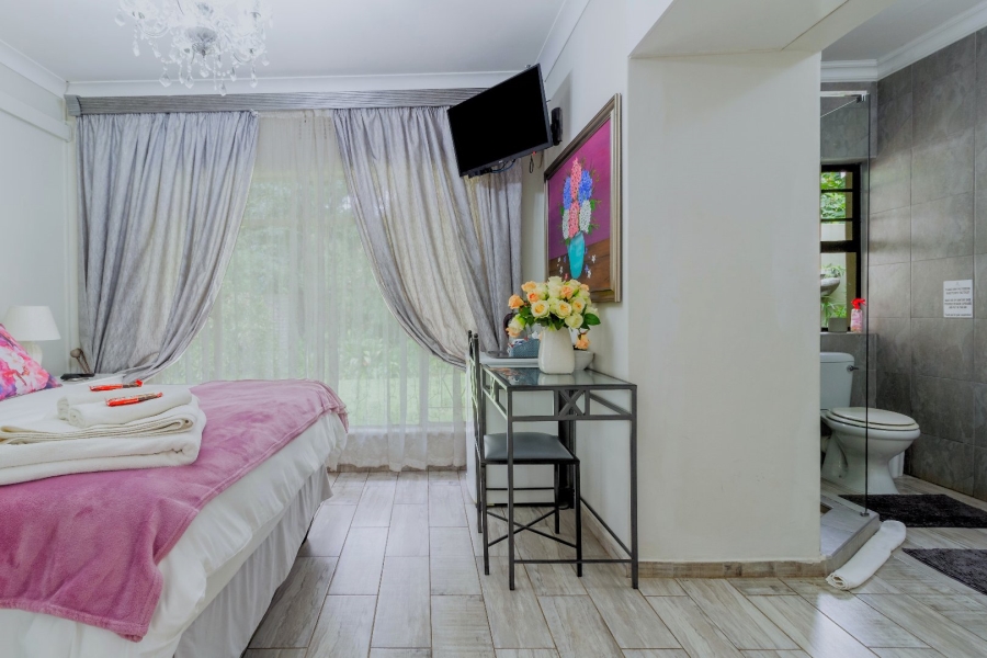 6 Bedroom Property for Sale in Meyerton Central Gauteng