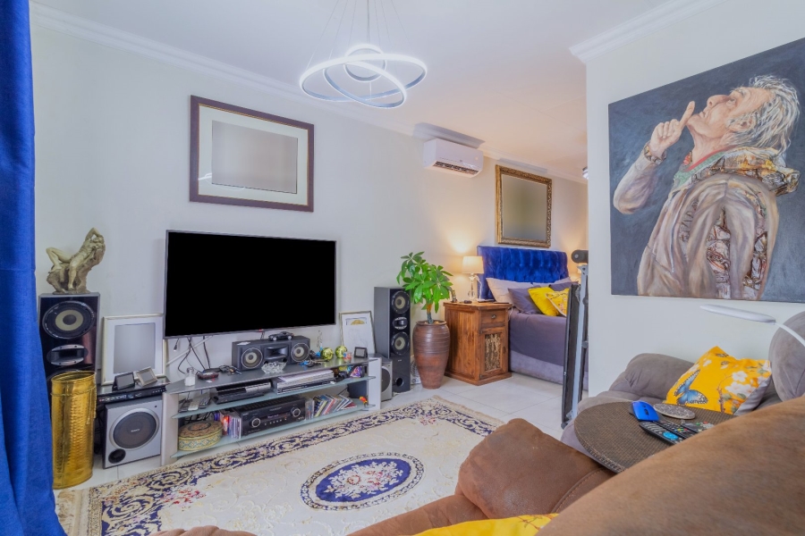 6 Bedroom Property for Sale in Meyerton Central Gauteng