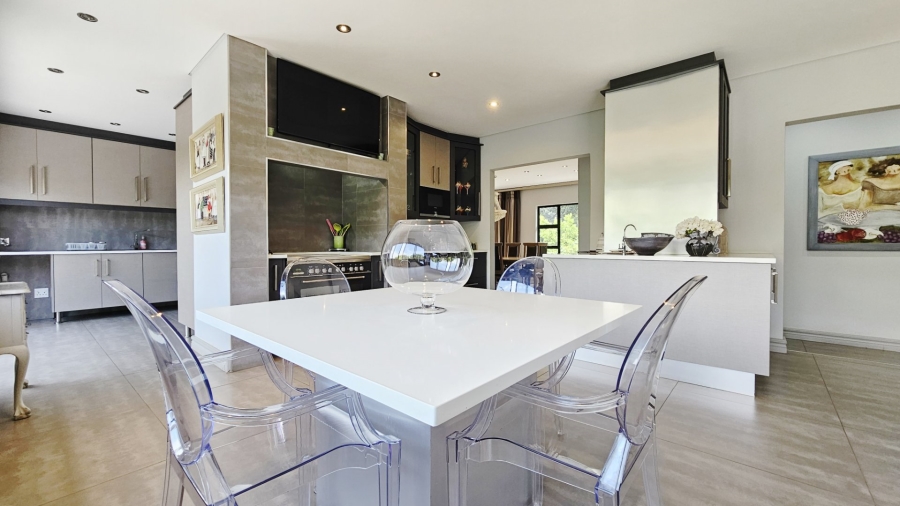 5 Bedroom Property for Sale in Three Rivers East Gauteng