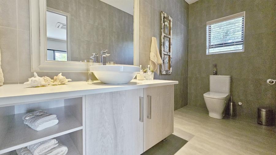 5 Bedroom Property for Sale in Three Rivers East Gauteng