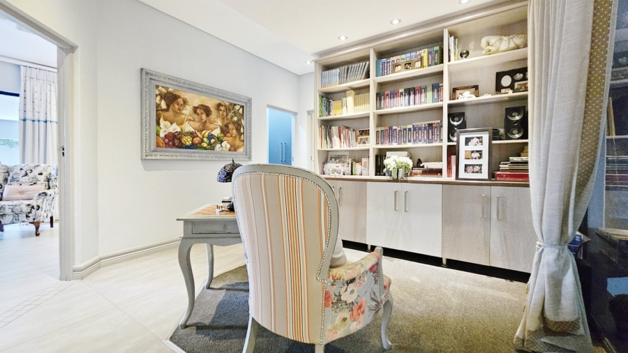 5 Bedroom Property for Sale in Three Rivers East Gauteng