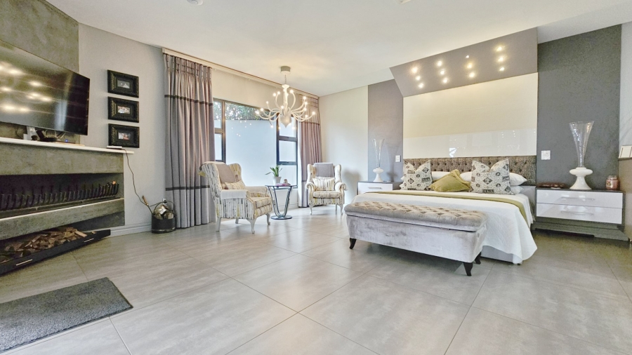 5 Bedroom Property for Sale in Three Rivers East Gauteng