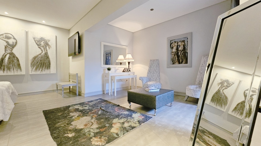 5 Bedroom Property for Sale in Three Rivers East Gauteng