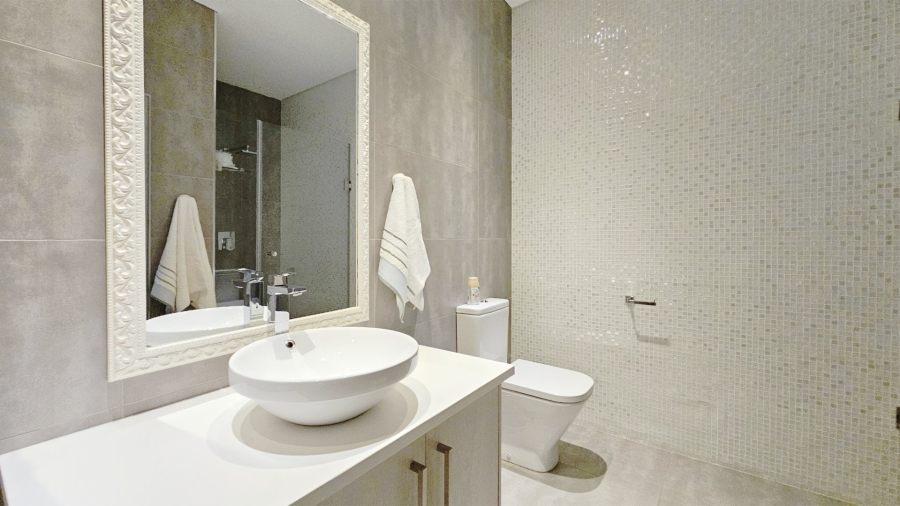 5 Bedroom Property for Sale in Three Rivers East Gauteng