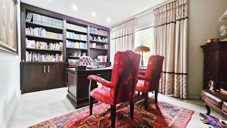 5 Bedroom Property for Sale in Three Rivers East Gauteng