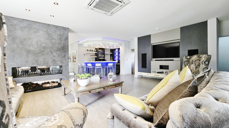 5 Bedroom Property for Sale in Three Rivers East Gauteng