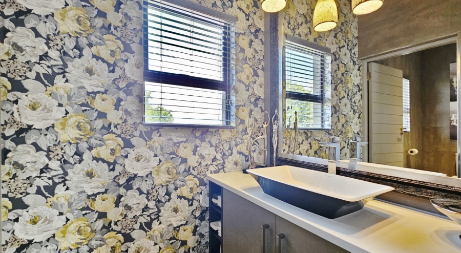 5 Bedroom Property for Sale in Three Rivers East Gauteng