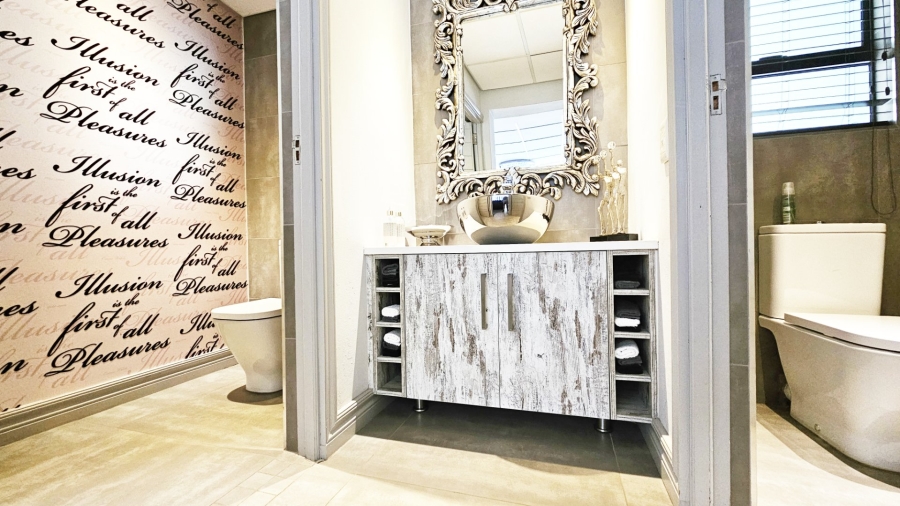 5 Bedroom Property for Sale in Three Rivers East Gauteng