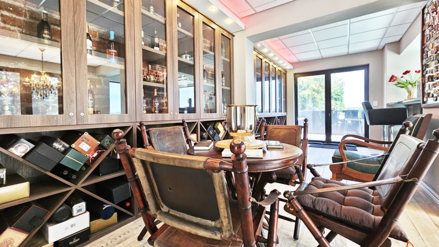 5 Bedroom Property for Sale in Three Rivers East Gauteng