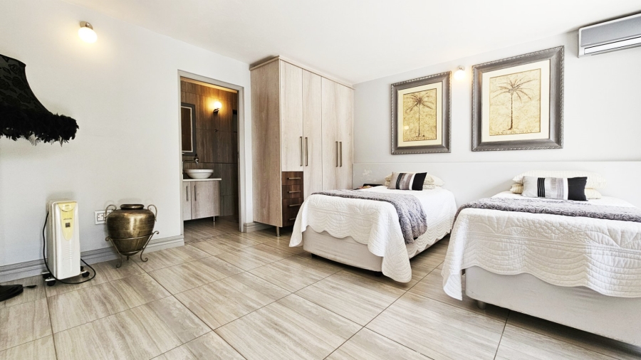 5 Bedroom Property for Sale in Three Rivers East Gauteng