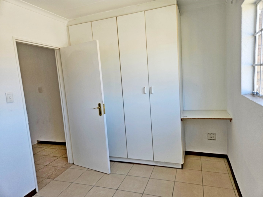 2 Bedroom Property for Sale in Birchleigh Gauteng
