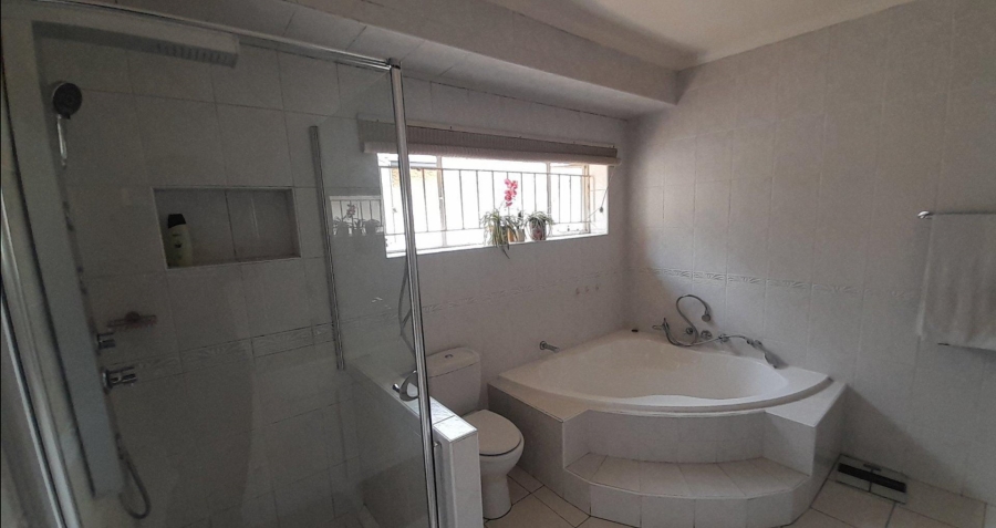 4 Bedroom Property for Sale in Ferndale Gauteng