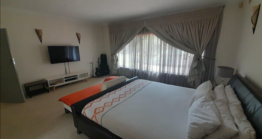 4 Bedroom Property for Sale in Ferndale Gauteng