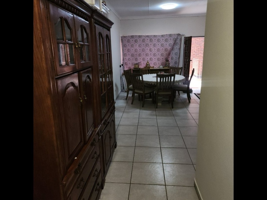 2 Bedroom Property for Sale in Eldoraigne Gauteng