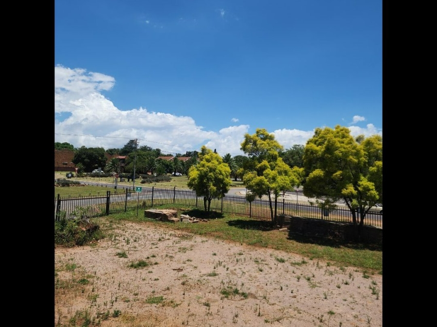 2 Bedroom Property for Sale in Eldoraigne Gauteng