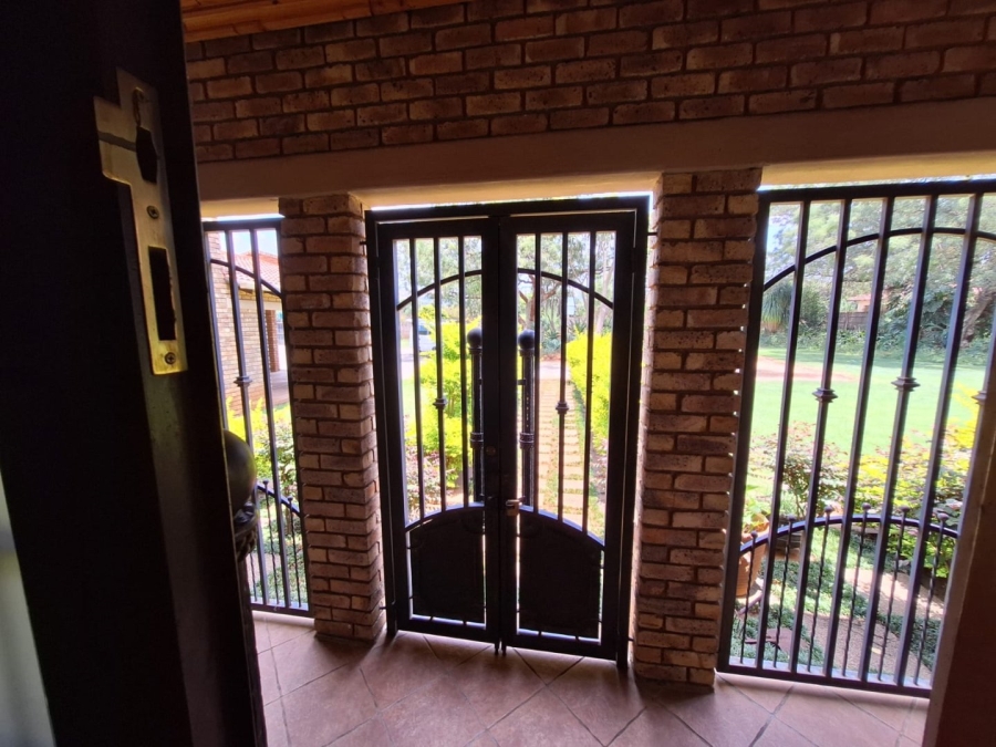 8 Bedroom Property for Sale in Heatherdale AH Gauteng