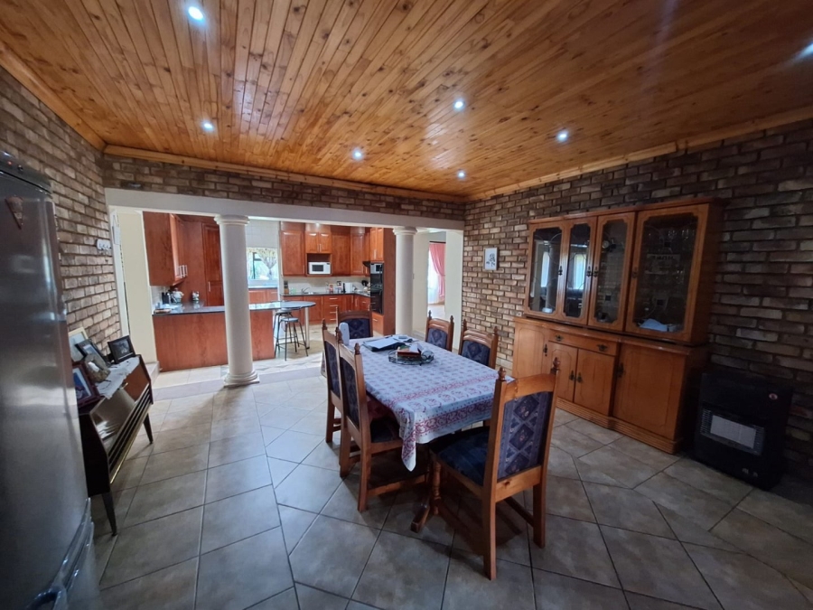 8 Bedroom Property for Sale in Heatherdale AH Gauteng