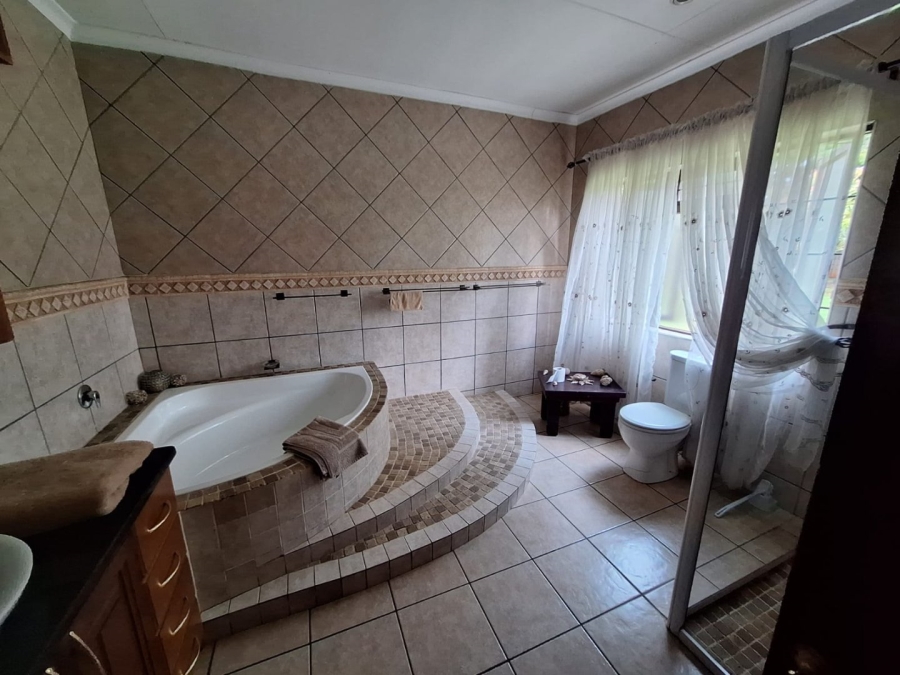 8 Bedroom Property for Sale in Heatherdale AH Gauteng