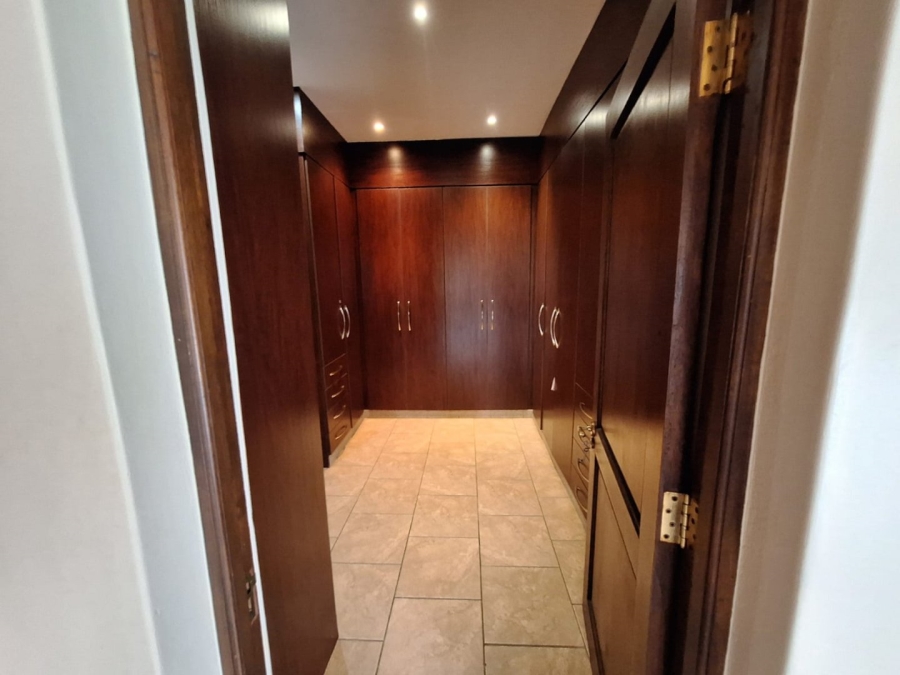 8 Bedroom Property for Sale in Heatherdale AH Gauteng