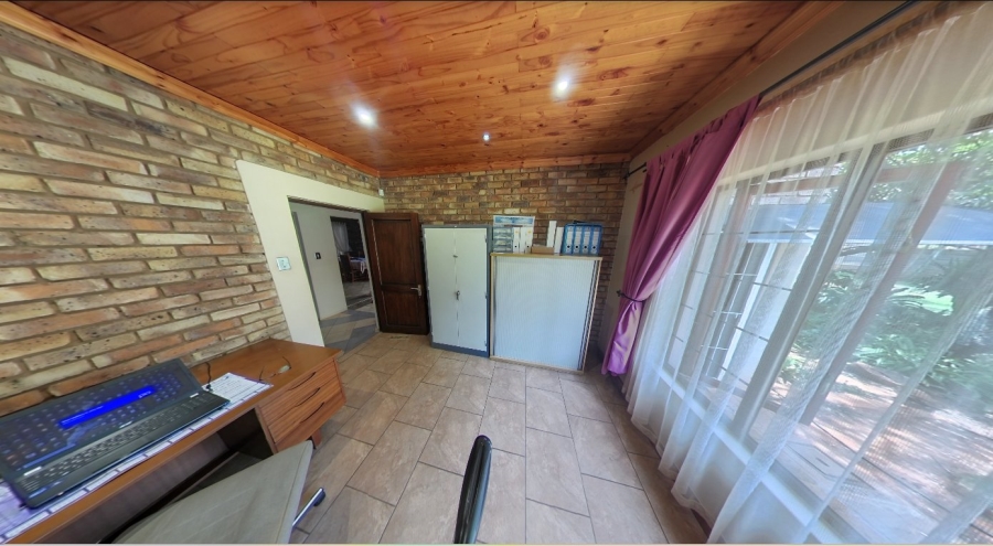 8 Bedroom Property for Sale in Heatherdale AH Gauteng