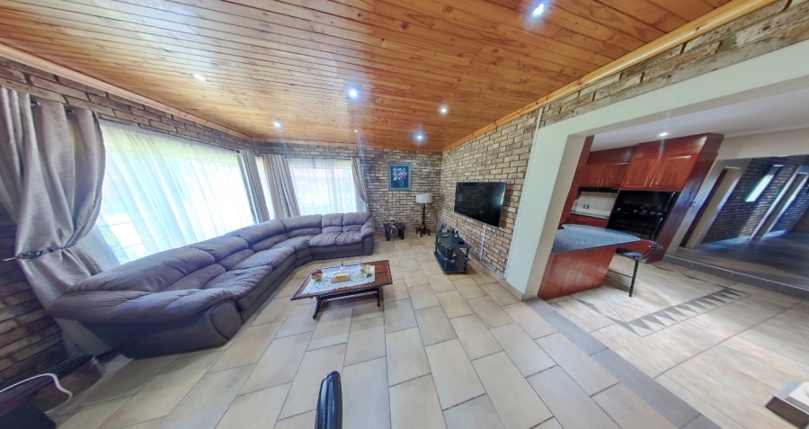 8 Bedroom Property for Sale in Heatherdale AH Gauteng