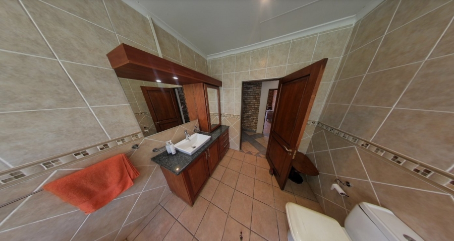 8 Bedroom Property for Sale in Heatherdale AH Gauteng