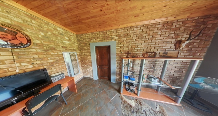 8 Bedroom Property for Sale in Heatherdale AH Gauteng